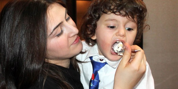 Aras bebek 3. Yaşına evinde girdi