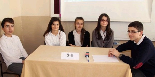 Ahmet Yesevi ortaokulu 8. sınıfları bilgilerini ölçtü