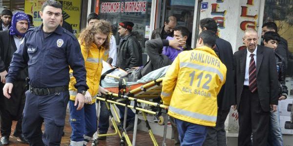 Adliye önünde kavga: 7 yaralı,15 gözaltı