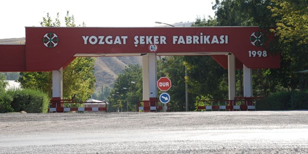 Yozgat eker fabrikasndan usulsz kartlan 61 torba eker yakaland
