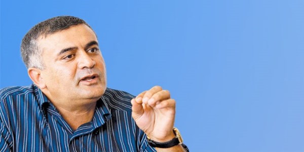 Adil Gür: AK Parti, 17 Aralık'tan etkilenmedi