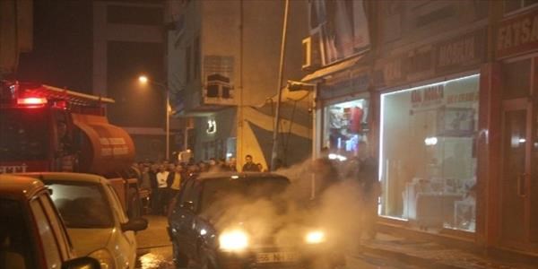 Seyir halindeki araç alev aldı