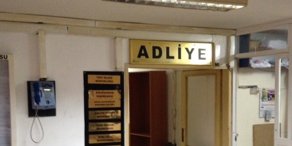 Adliye binası 'depreme dayanıksız' iddiası