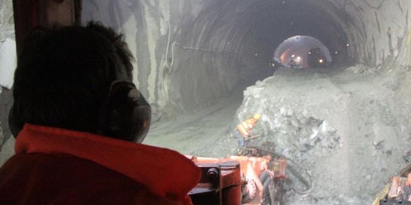 Hayal projede ışığa sadece 200 metre kaldı