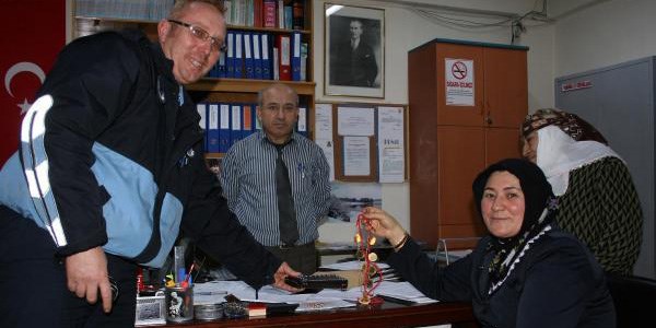 Pazarcıdan insanlık örneği