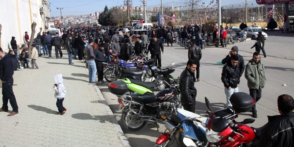 Polis korumasında motosiklet pazarlığı