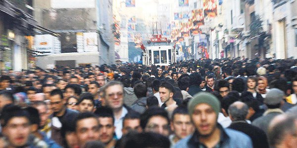 10 milyon Türk 2022'de yıllık 35 bin $ kazanır
