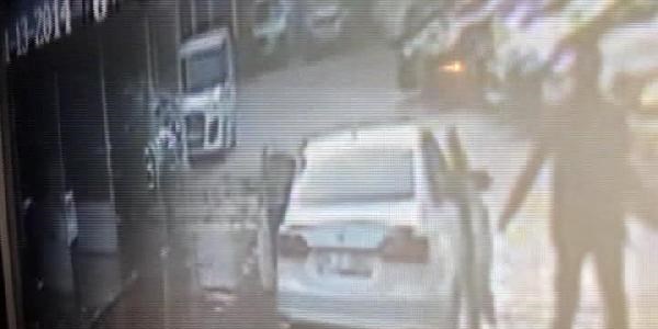 Kiraladıkları otomobilleri başkalarına sattılar