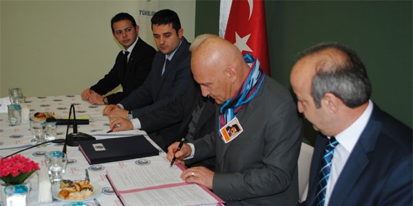 Kartal Belediyesi memurlarına bin 220 lira sosyal denge tazminatı