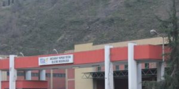 Tekel binası adeta kaderine terkedildi