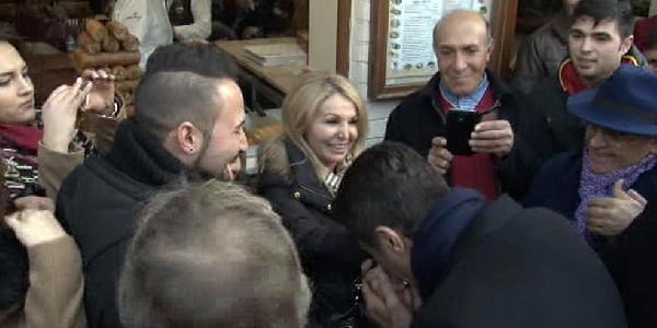 Sarıgül makam aracıyla, oğlu taksiyle...