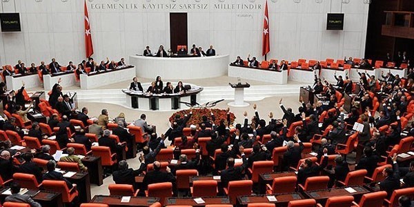 'Torba tasarı' Genel Kurul'da kabul edildi