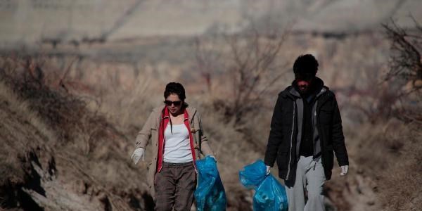 Göreme'de gençler vadilerde çöp topladı