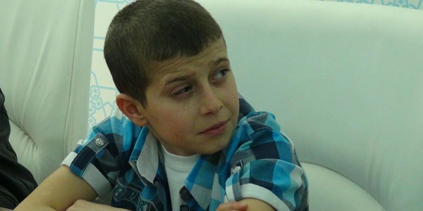 'Arkadaşlarım alay etti, eve kapandım'
