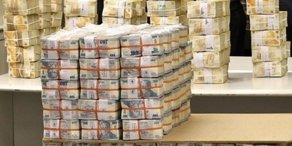 Ankaralı mevduatta liderliği bırakmıyor