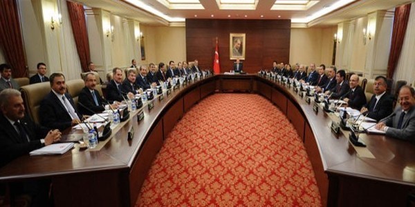 Taşeron tasarısı imzaya açıldı