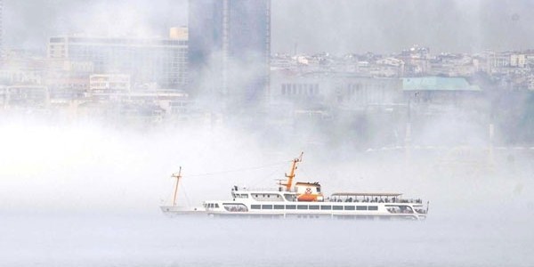İstanbul'da yoğun sis seferleri tekrar iptal etti