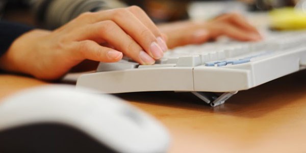 İnternet düzenlemesiyle ilgili değişiklik komisyonda
