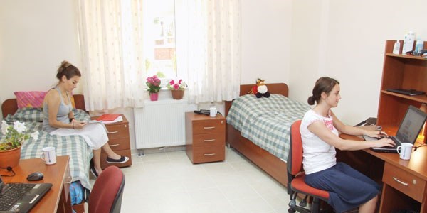Üniversite yurtları KYK'ya bağlanıyor