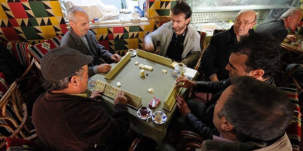 Bakanlık kahvehanelerde kadına şiddeti anlattı