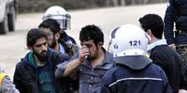 Üniversite karıştı: 5 yaralı 23 gözaltı