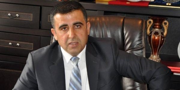 Van'ın Saray belediye başkanı AK Parti'den istifa etti