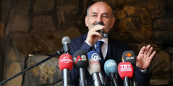 Müezzinoğlu: 'Sağlıkta şiddet' cümlelerini duymak istemiyoruz