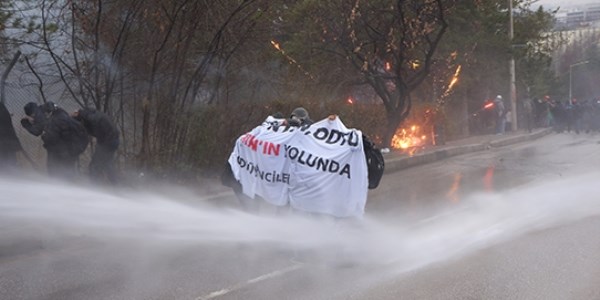 ODTÜ'lülere polis müdahalesi