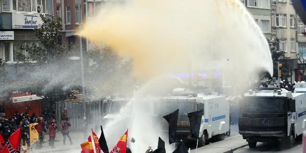 Taksim'e yryen gruba mdahale