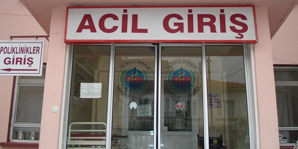 Hastanenin ikinci katından atladı!