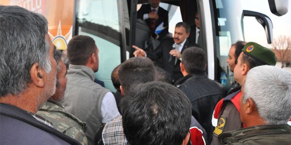 Bakan Eroğlu'ndan işsiz kalacak yedi işçiye iş sözü