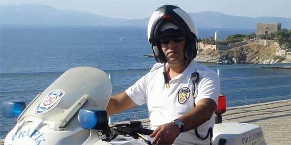 Trafik polisi kazada yaralandı