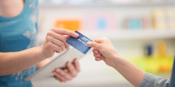Kredi kartlı alışveriş 616 milyon TL azaldı