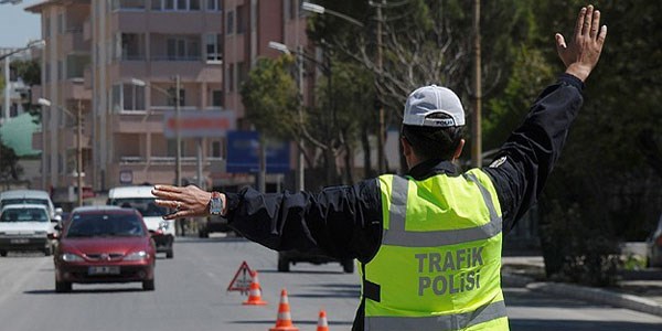 Alkolden 18 bin 404 ehliyet alındı