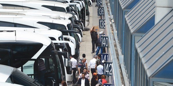 Oy vermek için 3.5 milyon kişi harekete geçti
