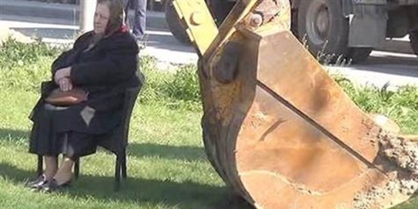Çevreci Kıymet Teyze mücadelesini kazandı