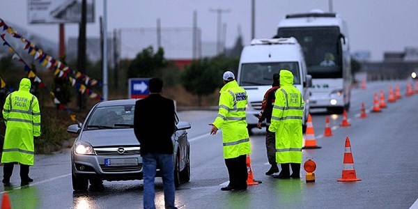 Trafik cezası tutanağı üç nüsha olarak düzenlenecek
