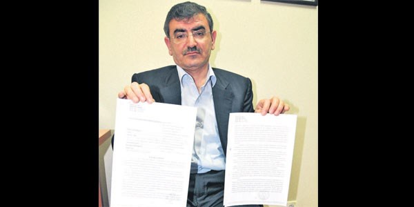 Sahte belgeyle okuldan atılan doçent, mahkemeyi kazandı