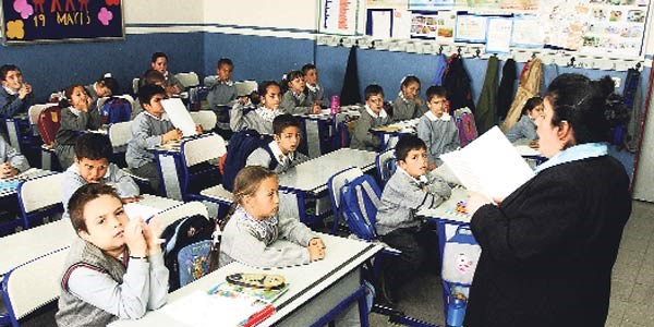 'Eğitim'de büyük tasfiye Haziran'da