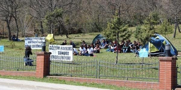 Soruşturma açılan öğrenciler açlık grevi başlattı!