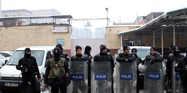 Şırnak'ta KCK davasında 14 sanık tahliye edildi