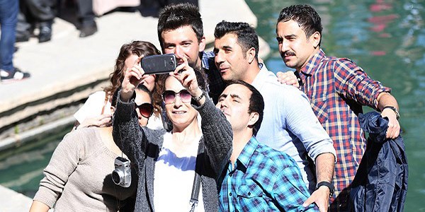Türk halkından 'selfie' için TDK'ya ilginç öneriler
