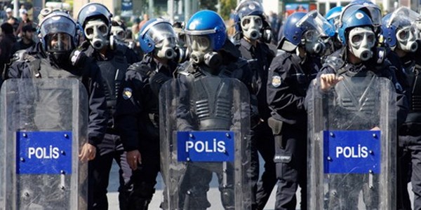 Polis sınavında 'paralel' talimat iddiası