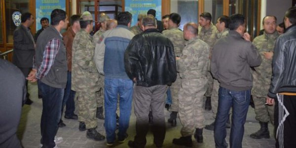 Dünkü patlamada yaralanan 15 asker taburcu oldu