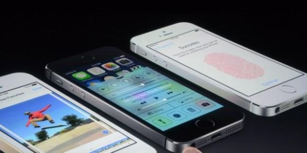 Apple iPhone 5'leri geri topluyor