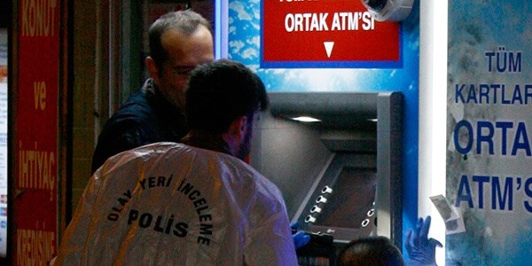2 milyon TL para yüklü zırhlı araca silahlı gasp