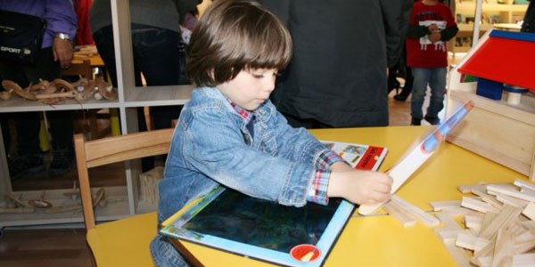 Ebeveynler çocuk bakmak için kooperatif kurabilecek