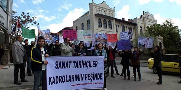 Sanat tarihçileri, eylem yaptı