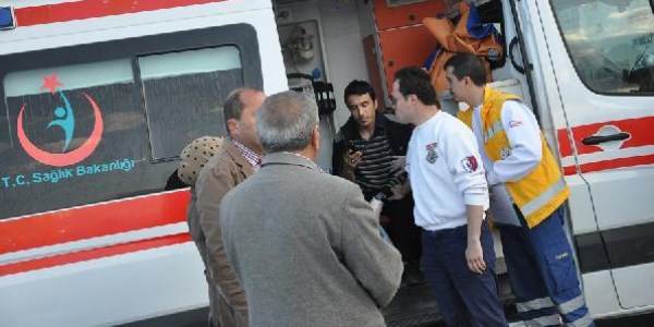 Parmağı kopan öğretmene ambulans helikopter