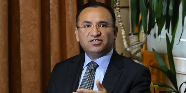 Bozdağ: Yeni Sezer olmaya özenenler var
